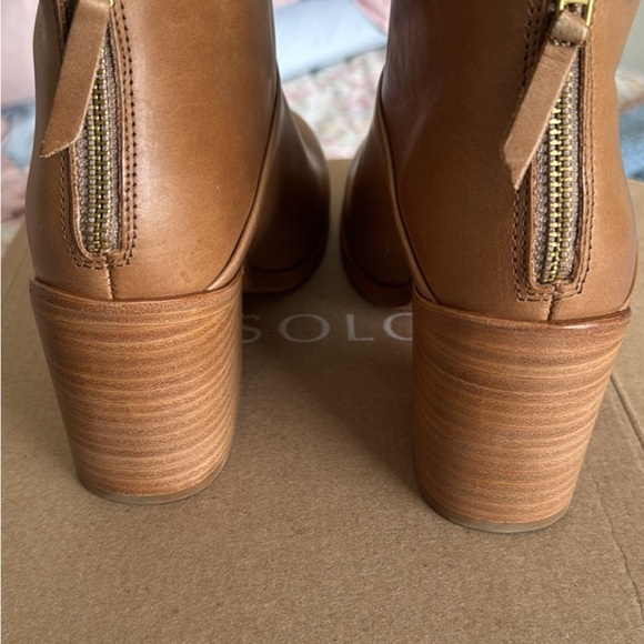 Nisolo Tan Ankle Boots Stylish and Versatile - Picture 4 of 6